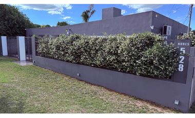 Casa a la venta -preciosa !