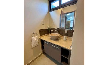 Alquiler depto 2° piso con ascensor, amoblado – 6ta Sección