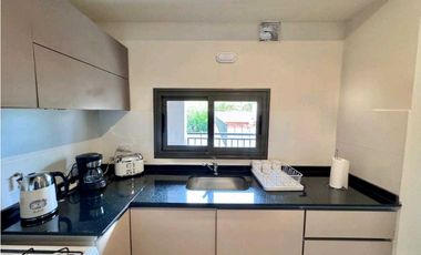 Alquiler depto 2° piso con ascensor, amoblado – 6ta Sección