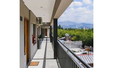 Alquiler depto 2° piso con ascensor, amoblado – 6ta Sección