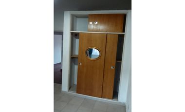 Alquilo casa en Merlo Norte