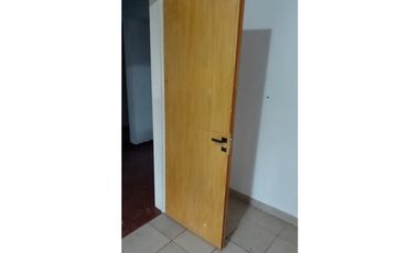 Alquilo casa en Merlo Norte