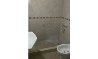 Alquilo casa en Merlo Norte