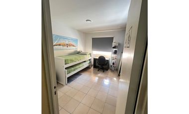 VENTA HERMOSA CASA CON QUINCHO- B° EL TREBOL, SAN MARTIN (CENTRO), MZA