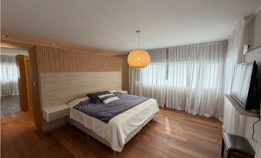 Casa con cuatro dormitorios piscina y quincho a la venta en Smithfield
