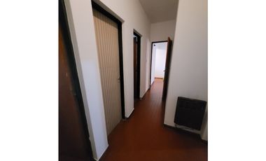 En Venta! B° Poeta Lugones, Hermosa Casa C/pileta