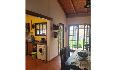En Venta! B° Poeta Lugones, Hermosa Casa C/pileta