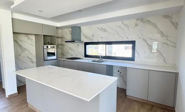 Casa en venta / alquiler Barrio Santa Ines, Canning