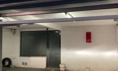 VENTA COCHERA EN ZONA MICROCENTRO