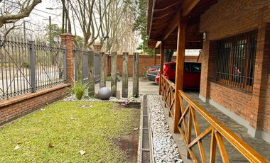 Casa en Adrogué