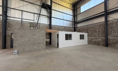 Deposito de 735 m2 en Alquiler - Benavidez