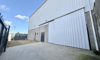 Deposito de 735 m2 en Alquiler - Benavidez