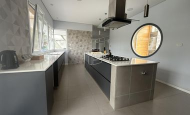 Venta - Propiedad de Nivel Gerencial en Barrio Cerrado Sol del Valle - C113