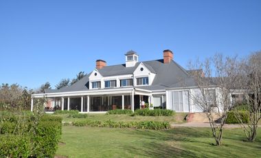 Lote en venta  en Tilbury, Pilara.