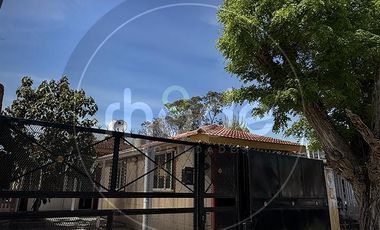 Casa mas depto. en Santa Teresita