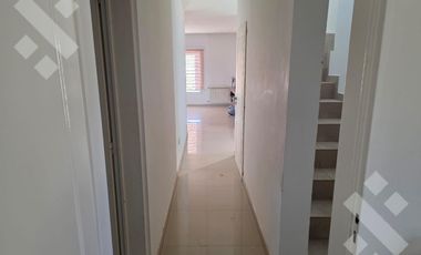 VENTA, casa 3 dormitorios con pileta, Bº Finca Villa  Muluen- PLOTTIER
