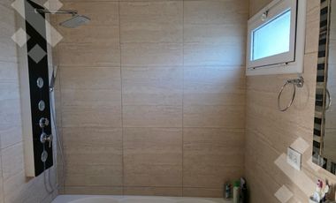 VENTA, casa 3 dormitorios con pileta, Bº Finca Villa  Muluen- PLOTTIER
