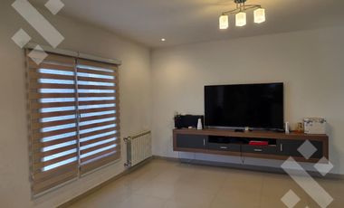 VENTA, casa 3 dormitorios con pileta, Bº Finca Villa  Muluen- PLOTTIER