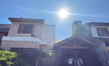 Casa en venta c/ cochera en Barrio Zacagnini