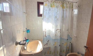 Casa en venta c/ cochera en Barrio Zacagnini