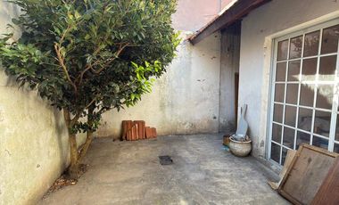 Casa en venta c/ cochera en Barrio Zacagnini