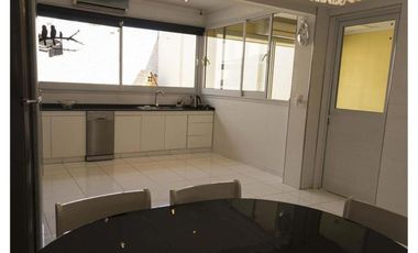 EXCELENTE CHALET 7 AMB CON PATIO Y COCHERA EN RAMOS MEJIA