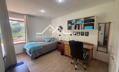 CASA 5 DORM+ESCRITORIO+SERVICIO HIGHLANDS