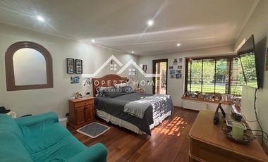 CASA 5 DORM+ESCRITORIO+SERVICIO HIGHLANDS
