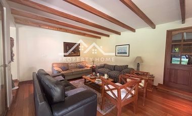 CASA 5 DORM+ESCRITORIO+SERVICIO HIGHLANDS