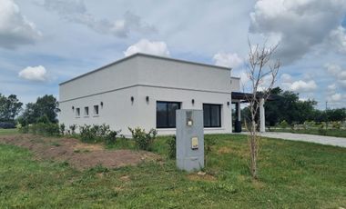 Oportunidad Venta Casa en Barrio Privado Saint Joseph