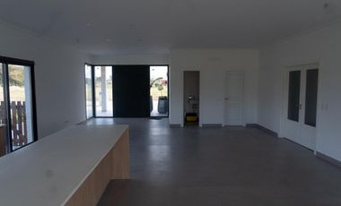 Oportunidad Venta Casa en Barrio Privado Saint Joseph