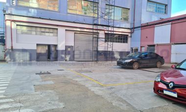 ALQUILER Galpón   Oficinas con 10200 m2 cub en 5 plantas  Valentin Alsina