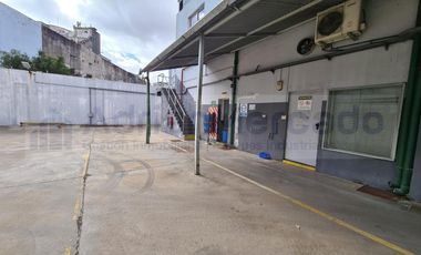 ALQUILER Galpón   Oficinas con 10200 m2 cub en 5 plantas  Valentin Alsina
