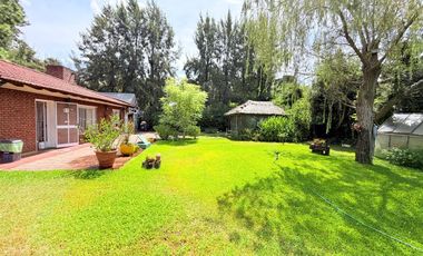 Casa en venta 3 amb. Barrio Los Rosales Canning