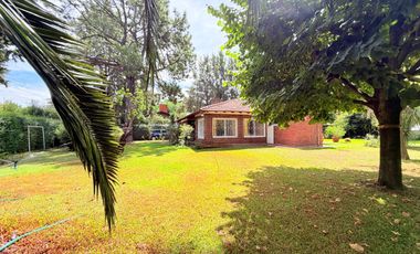 Casa en venta 3 amb. Barrio Los Rosales Canning