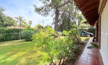 Casa en venta 3 amb. Barrio Los Rosales Canning