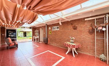 Casa en venta 3 amb. Barrio Los Rosales Canning