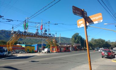 CASA EN ALQUILER 50M DE RUTA Nº 38 CON ENTRADA A COSQUIN ROCK REF 652