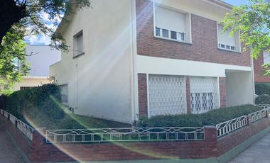 Venta de terreno sobre Avenida Fondo de la Legua, San Isidro