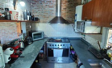 VENTA CASA 3 DORMITORIOS Y PILETA EN COUNTRY LOGARITMO (IBARLUCEA)