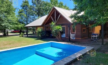 VENTA CASA 3 DORMITORIOS Y PILETA EN COUNTRY LOGARITMO (IBARLUCEA)