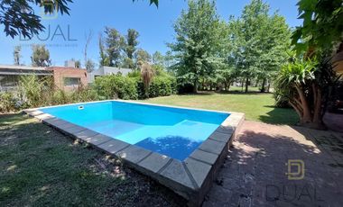 VENTA CASA 3 DORMITORIOS Y PILETA EN COUNTRY LOGARITMO (IBARLUCEA)