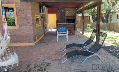 VENTA CASA 3 DORMITORIOS Y PILETA EN COUNTRY LOGARITMO (IBARLUCEA)