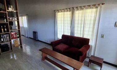 VENTA CASA 3 DORMITORIOS Y PILETA EN COUNTRY LOGARITMO (IBARLUCEA)