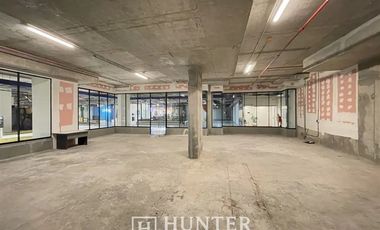 Local Comercial en Arriendo en Vespucio Sur / Renato Sanchez