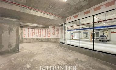 Local Comercial en Arriendo en Vespucio Sur / Renato Sanchez