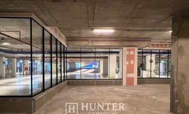 Local Comercial en Arriendo en Vespucio Sur / Renato Sanchez