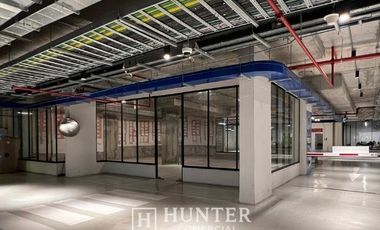 Local Comercial en Arriendo en Vespucio Sur / Renato Sanchez