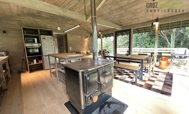 Casa en Arriendo en Amoblada en Puerto Rosales con acceso al Lago