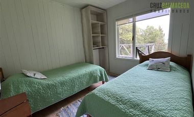 Casa en Arriendo en Amoblada en Puerto Rosales con acceso al Lago